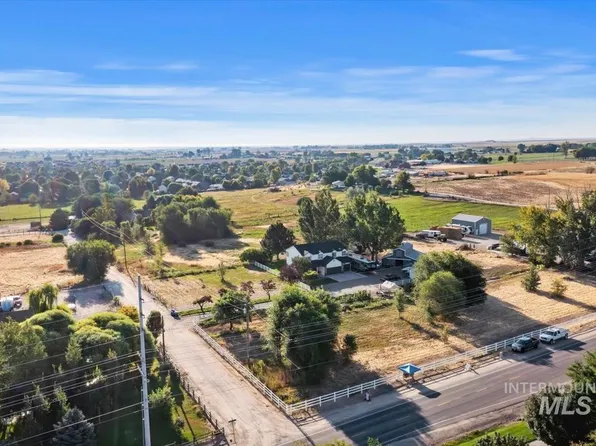 83 E Little Hawk Ln, Kuna, ID 83634