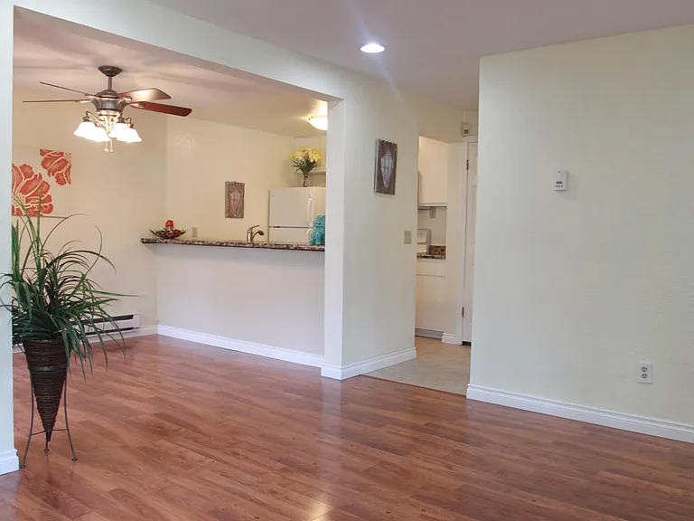 14707 NE 44th Pl #Q8 — Photo 7