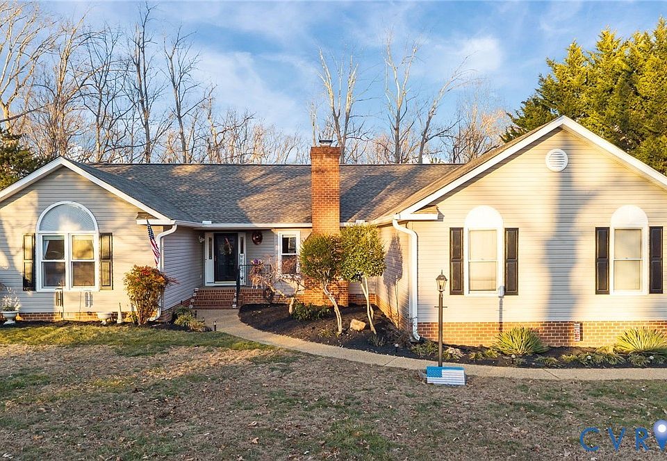 1st image of 518 Rebel Ridge Rd