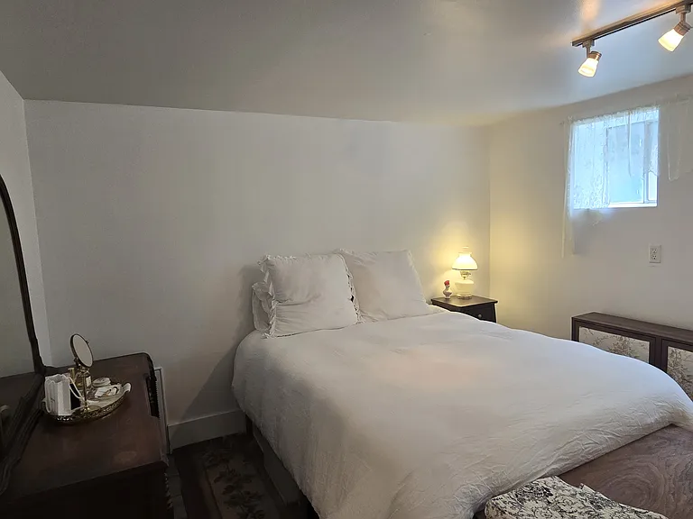 882 Penn Ave NE #3 — Photo 14