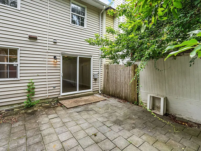 3228 Scarborough Way — Photo 27