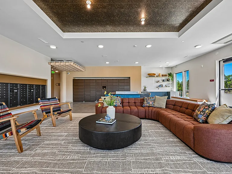 Ralston Commons — Photo 20