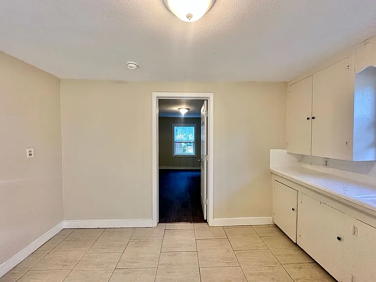 1420 E Houston St Units SERIES 78 — Photo 11