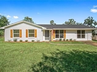 10681 Potter Tract Rd, Grand Bay, AL 36541