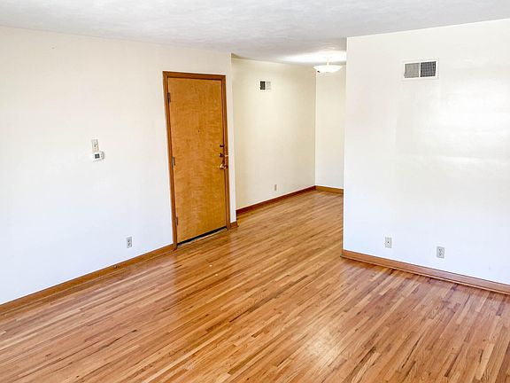 4th image of 1420 E St #5