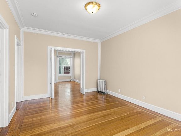 5th image of 581 14th Ave #5