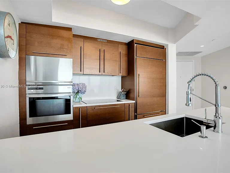 450 Alton Rd #2110 — Photo 9