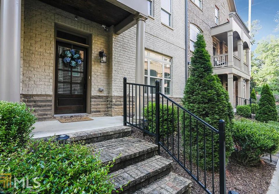 1st image of 612 Luckett Ct