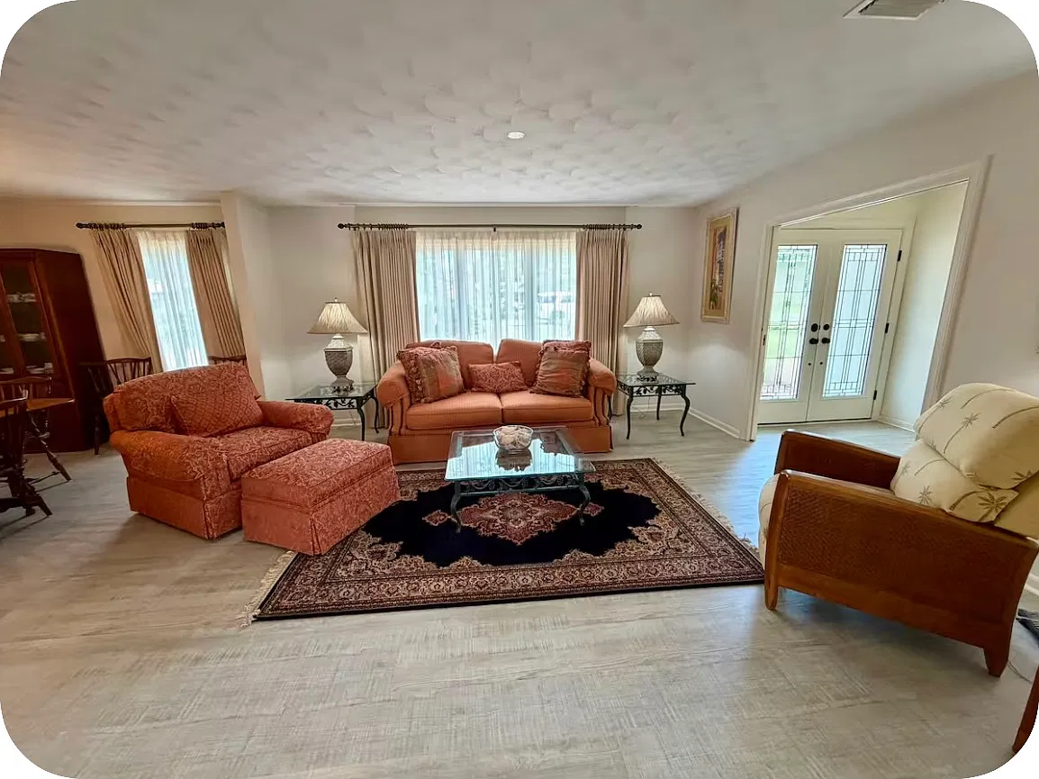 3 bed, 2023 sqft, $3,600 — Photo 4