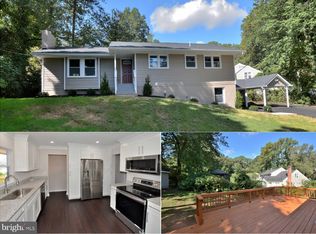 4200 Wakefield Chapel Rd, Annandale, VA 22003