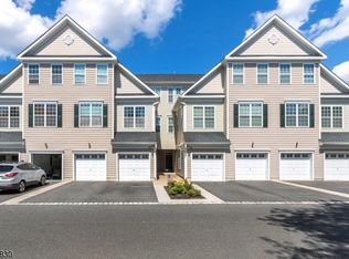 85 Swing Bridge Ln, South Bound Brook, NJ 08880