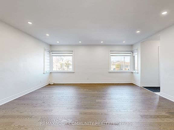 5th image of 135 Searle Ave