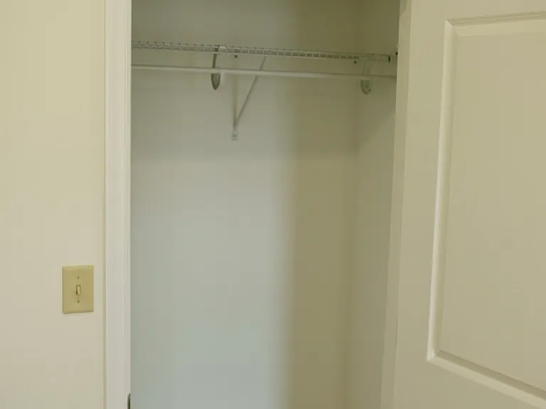 442 N Centre St — Photo 10