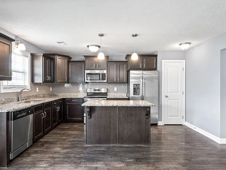 3755 Windmill Dr — Photo 6