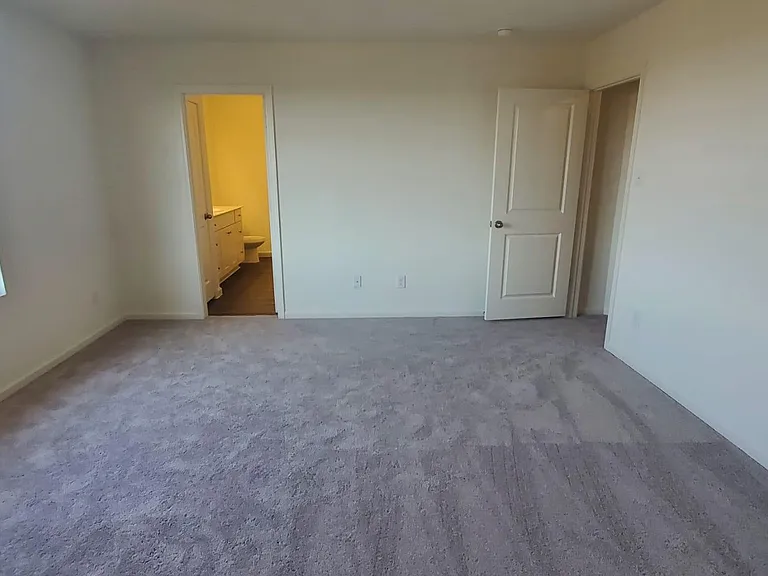 412 Forest St — Photo 10