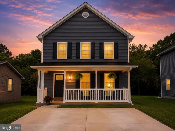 284 S Loudoun St, Strasburg, VA 22657