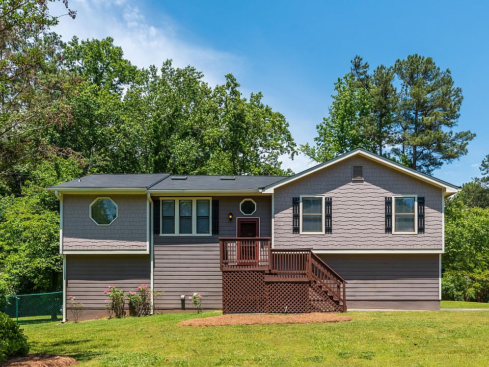 1st image of 3925 Maxanne Ct
