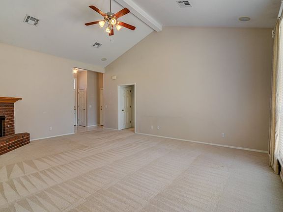 3rd image of 220 W 2nd Ct