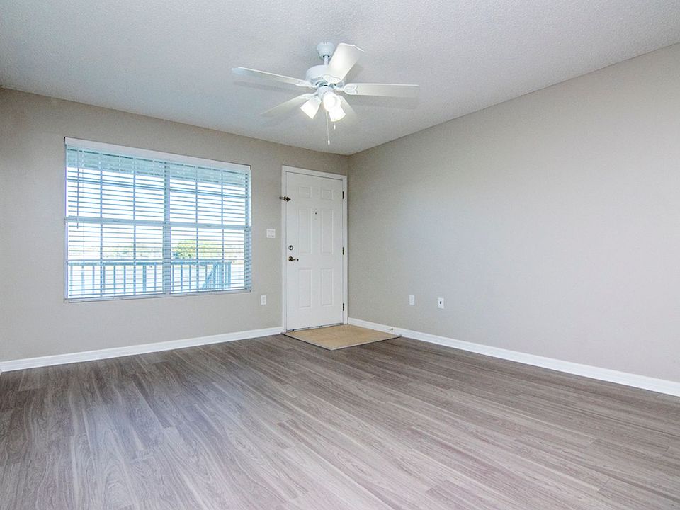 1st image of 302 Lake Parsons Grn Unit 206