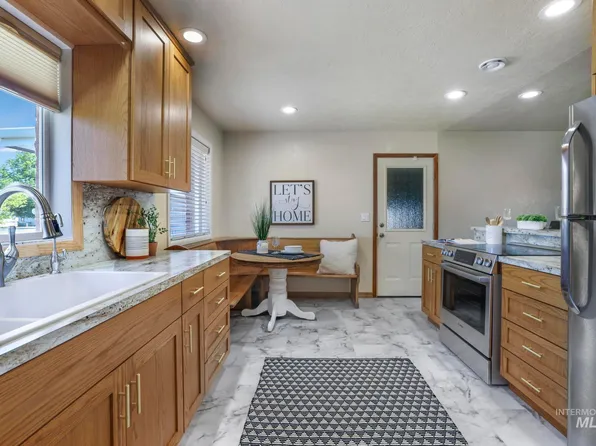 325 Center St E, Kimberly, ID 83341