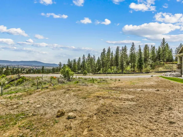 5104 N Scenic Ln, Spokane, WA 99212