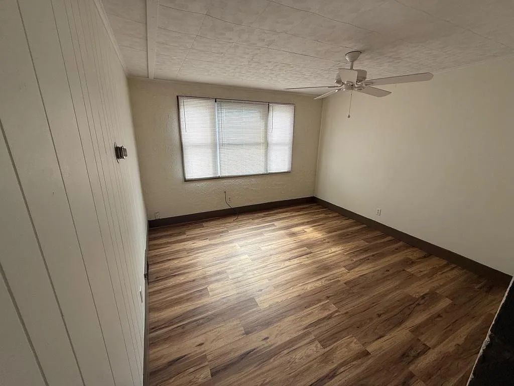 111-113 Mill St / 110 Factory Place — Photo 2