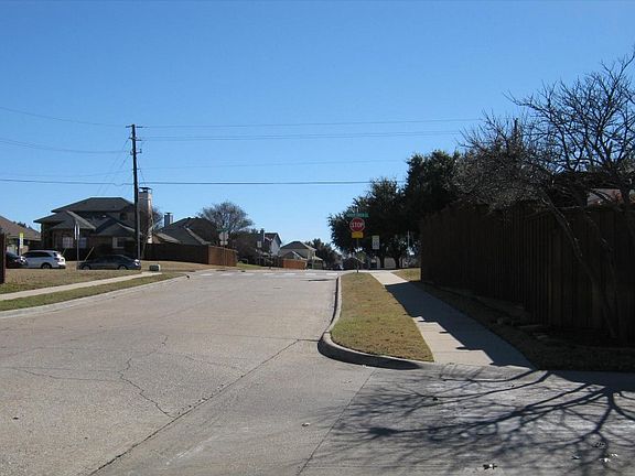 5th image of 4501 Lone Star Dr