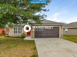 7405 International Village Dr, Jacksonville, FL 32277