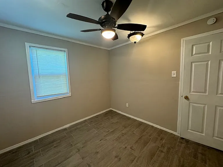 2257 Chambers Rd — Photo 6