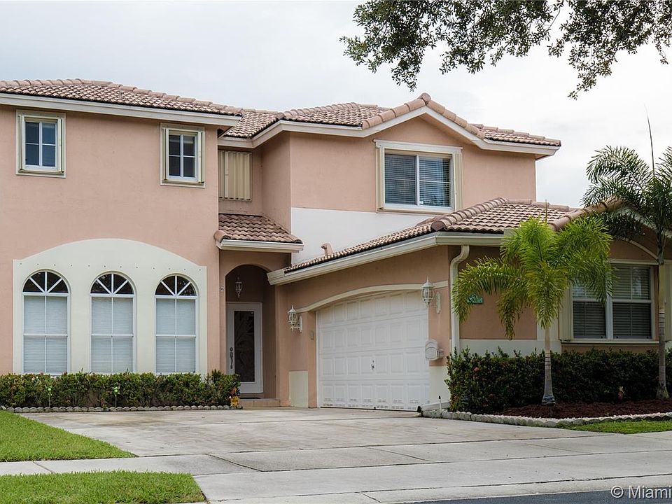 1st image of 14382 N Royal Cove Cir
