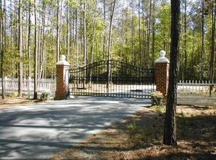 74 Custis Neck Rd, Accomac, VA 23301