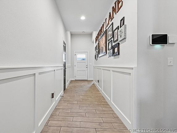 4th image of 27423 E 109th St S