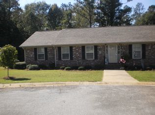 109 Picadilly Dr, Talladega, AL 35160