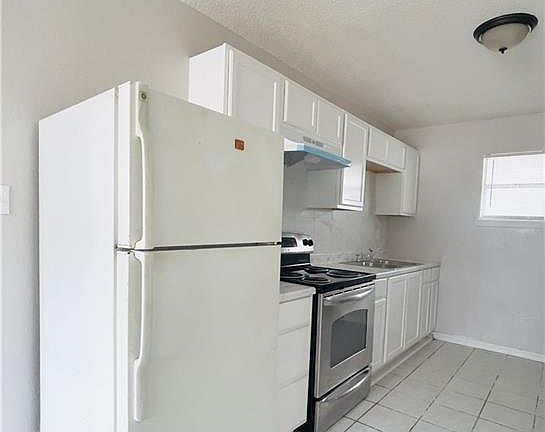5th image of 520 Gastel Cir