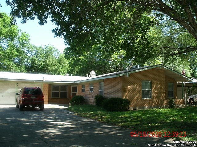 1st image of 409 E Wright Blvd