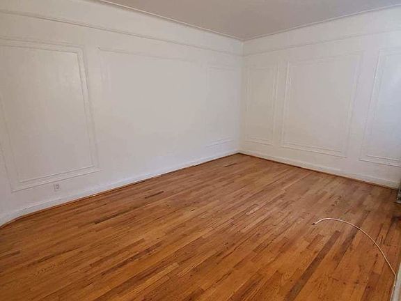3rd image of 1296 Pacific St #50