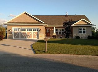 1065 W Willis Way, Appleton, WI 54913