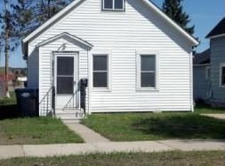 1310 Superior Ave, Gladstone, MI 49837