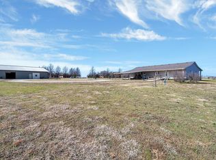 1360 N Hydraulic Rd, Mulvane, KS 67110