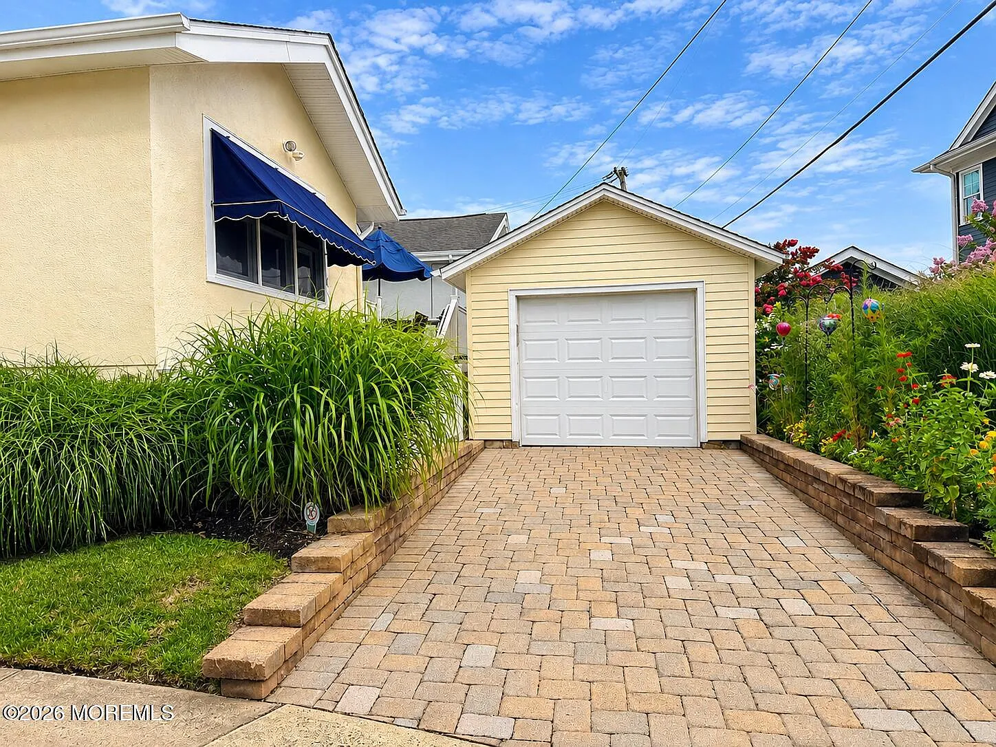 2 bed, 1164 sqft, $2,399 — Photo 3