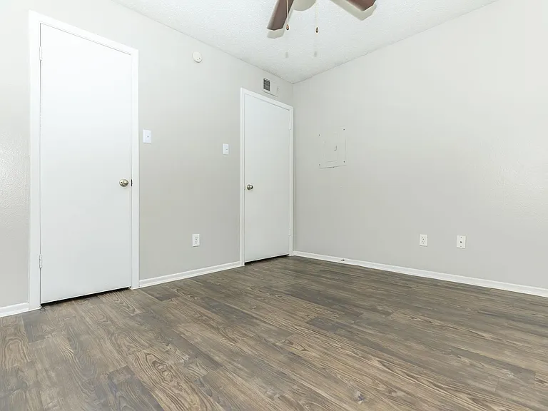 12148 Jollyville Rd — Photo 100