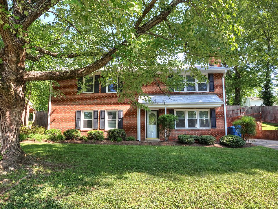 1st image of 7704 Newcastle Dr