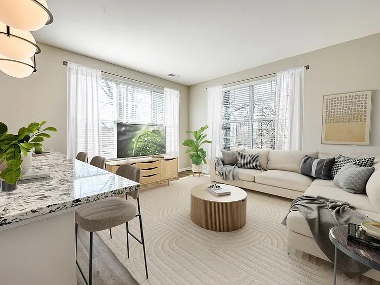 Fairmont Apartments — Photo 9