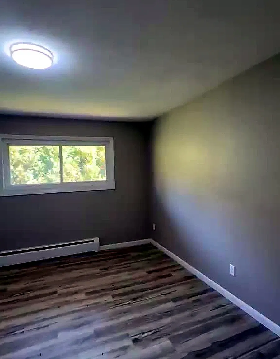 3 bed, 1100 sqft, $2,000 — Photo 2