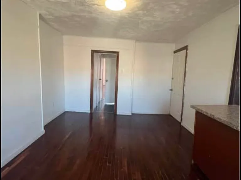 73 Hart St #2 — Photo 7