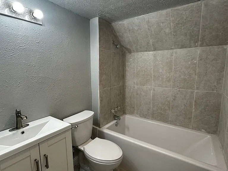 723 Shirland Ave — Photo 8