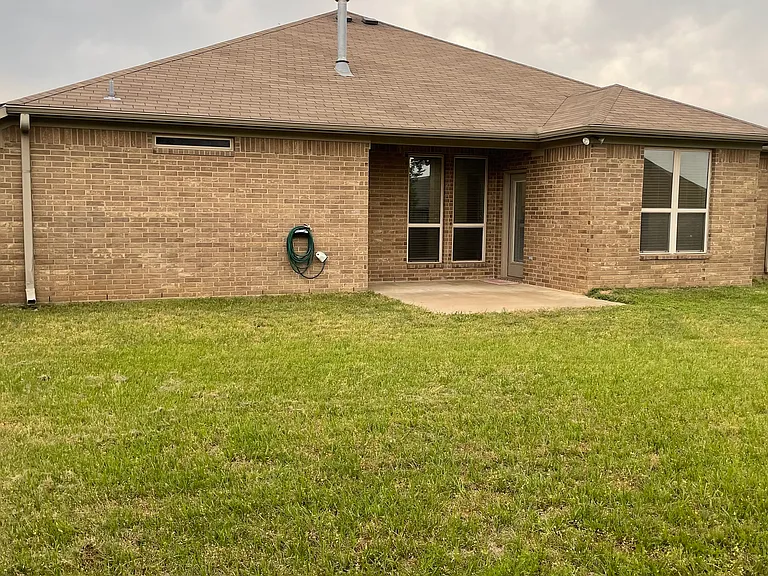 660 Spencer Ln — Photo 24