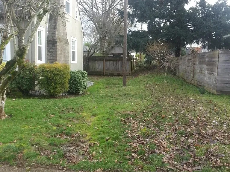 N Hodge Ave — Photo 35