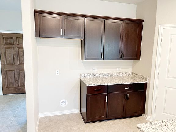 4th image of 467 Deer Canyon Way