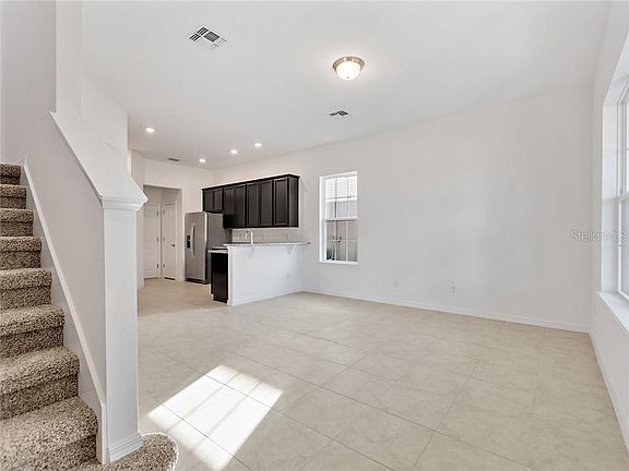 5th image of 2932 Meleto Blvd